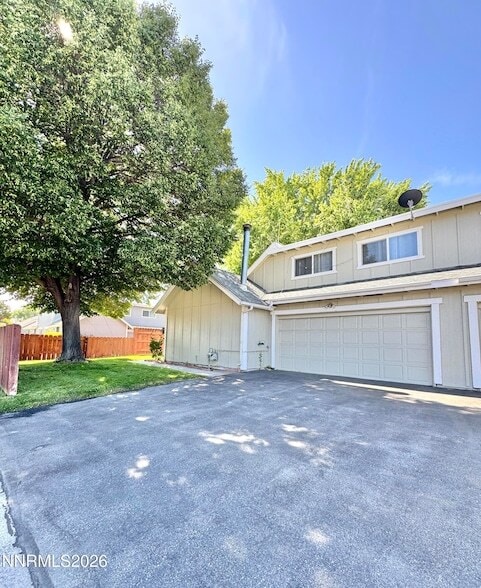 Photo - 1601 London Cir