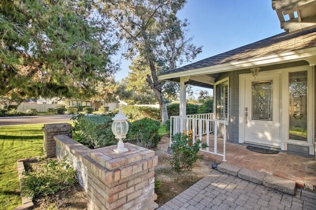 Photo - 6630 N 81st Pl