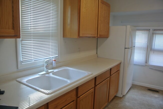 Photo - 2 Bedroom House!