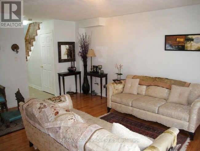 Photo - 14 Forest Valley Rd