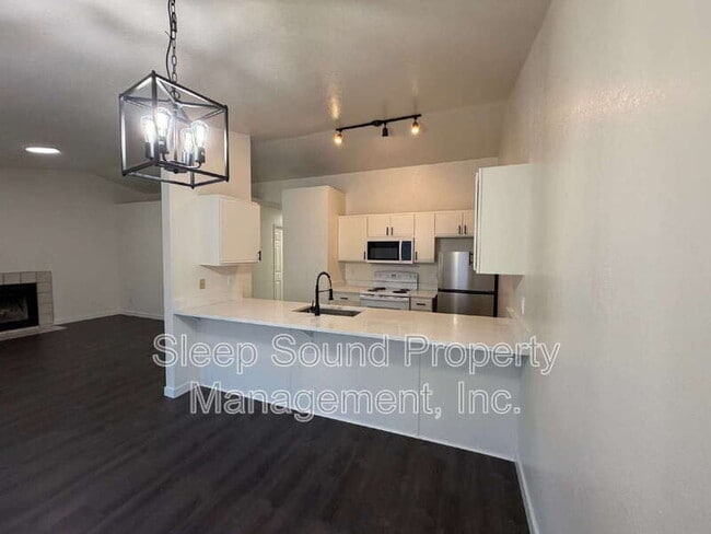 Photo - 2831 SW Dolph Ct Unidad #2