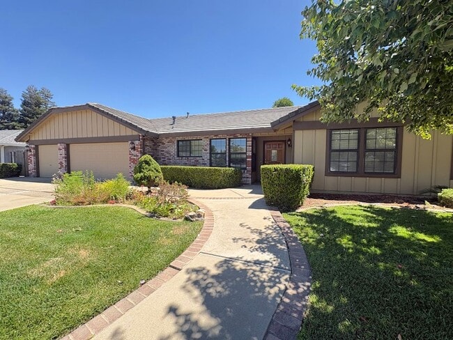 Photo - Spacious 4 Bedroom Home in Quiet Galt Neighborhood