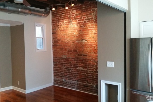 Building Photo - 816 S 5th St Unit B Rental