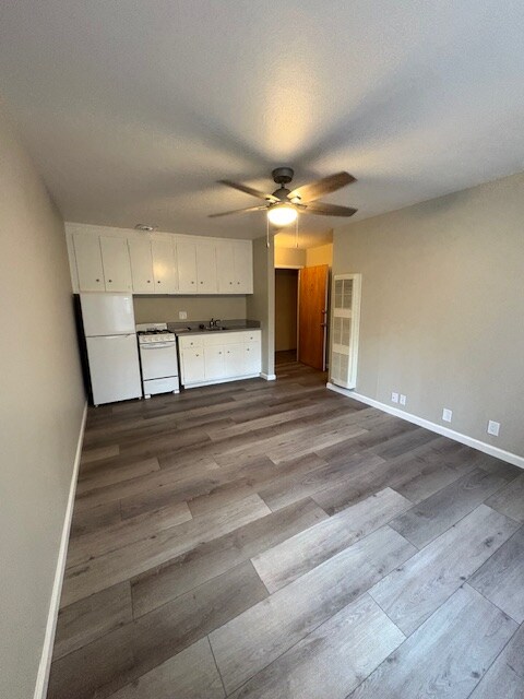 Photo - 5499 Claremont Ave Unidad 4