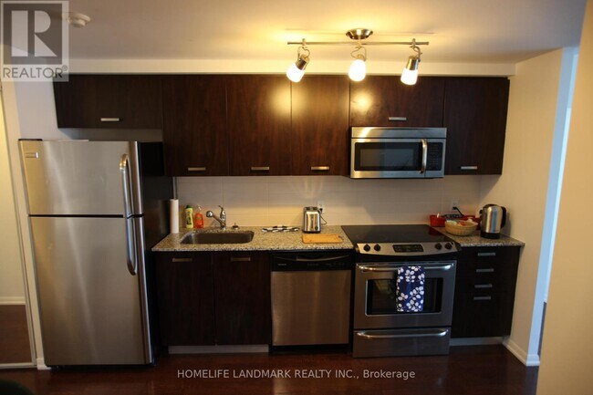 Photo - 832 Bay St. Unité 3006