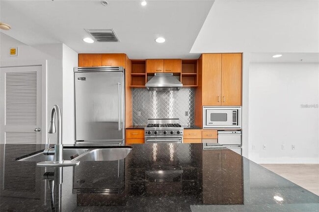 Photo - 1208 E Kennedy Blvd Unit 824