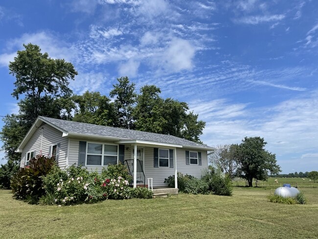 Building Photo - 14816 MO-124