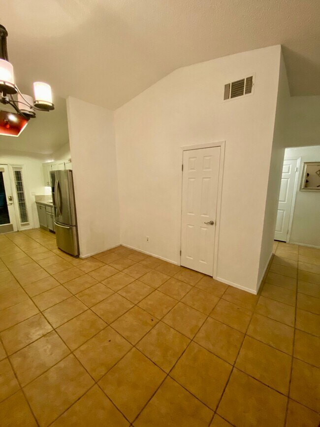 6504 Smokey Pine Way