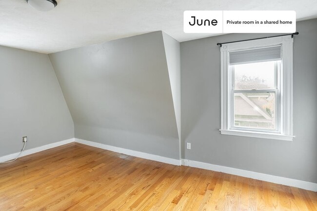 Photo - Room in Shared 6 bed/1.5 bath home Unit D