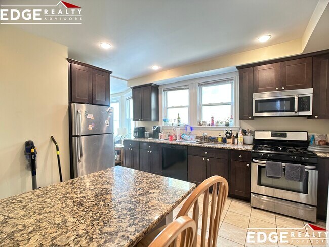 Photo - 54 Atkins St