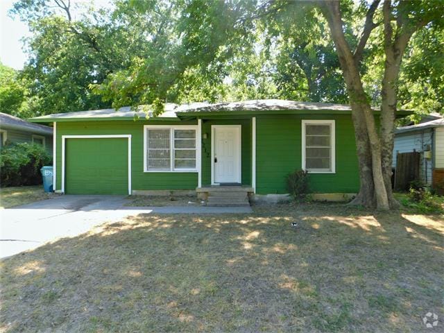 Building Photo - 2212 Denison St Rental