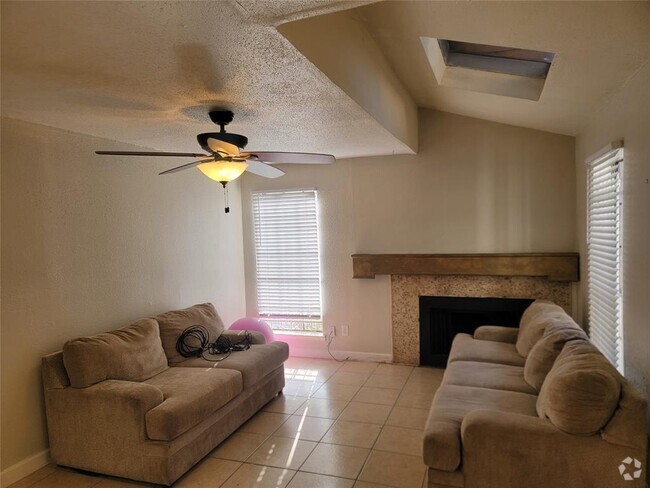 Building Photo - 8901 S Braeswood Blvd Unit 107 Rental