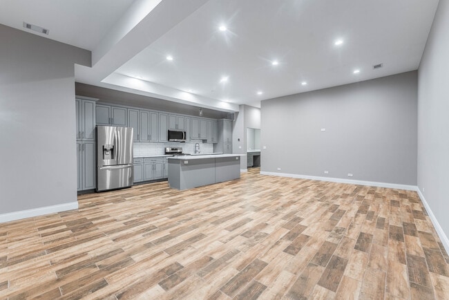 Photo - 3301 W Evergreen Ave Unit 2