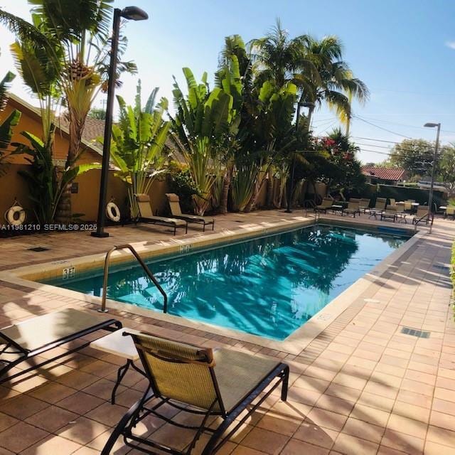 Building Photo - 2665 SW 37th Ave Unit 802