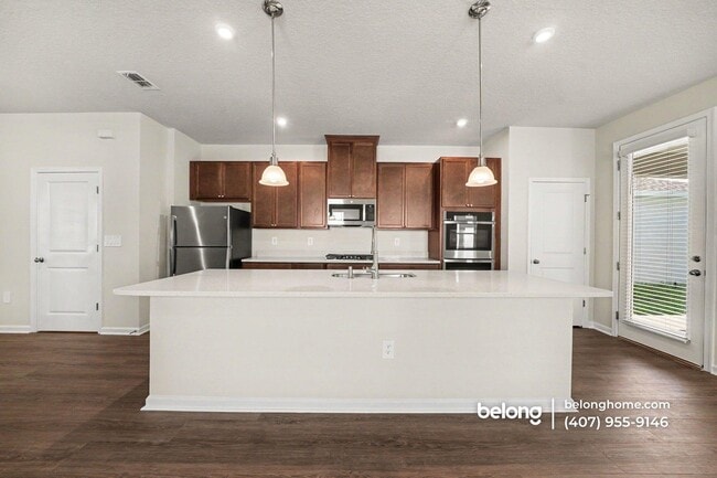 3756 Sky Mountain Aly