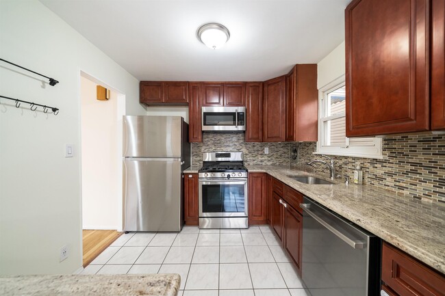 Photo - 178 W 17th St Apartment Unit 1