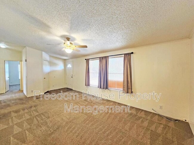 Photo - 1441 W Betty Ave