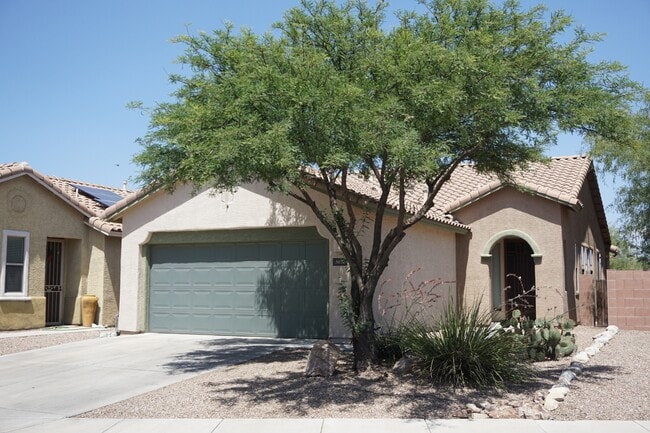 Building Photo - 5074 N River Fringe Dr Rental