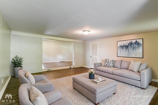 Photo - 804 27th Ave N