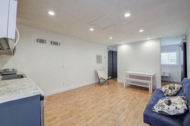 Photo - 17818 Butera Rd