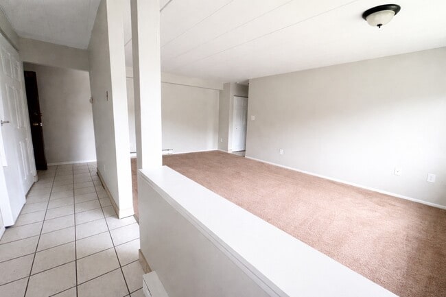Photo - LYNWOOD APARTMENTS -- 001