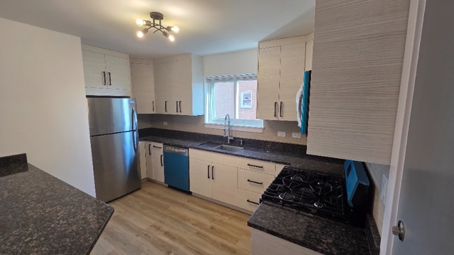 Photo - 8023 W Churchill Ave Unit # 1