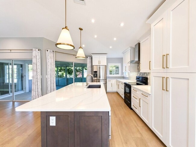 Photo - Beautifully renovated 3/2 home now available in the desirable Villages at Country Creek!
