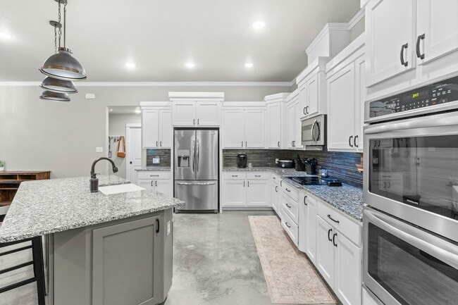 Photo - 15765 Salado Dr
