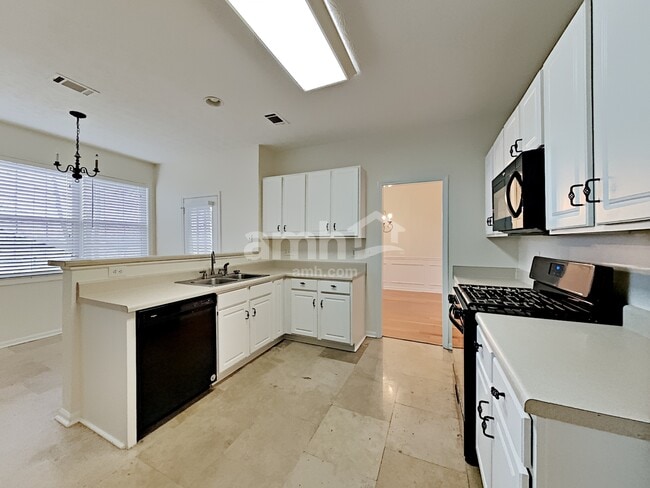 Photo - 402 Cobalt Valley Ln