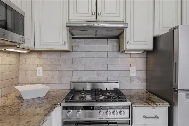 Photo - 600 Shirley St Unit 1
