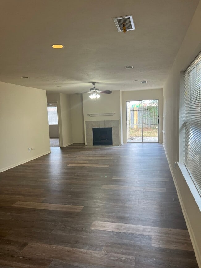 Photo - 19530 Sandy Woods Dr