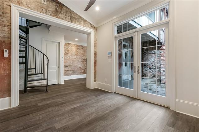 Photo - 832 Lafayette St