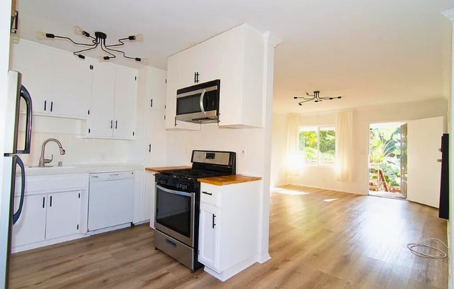 Building Photo - 4137 Wade St