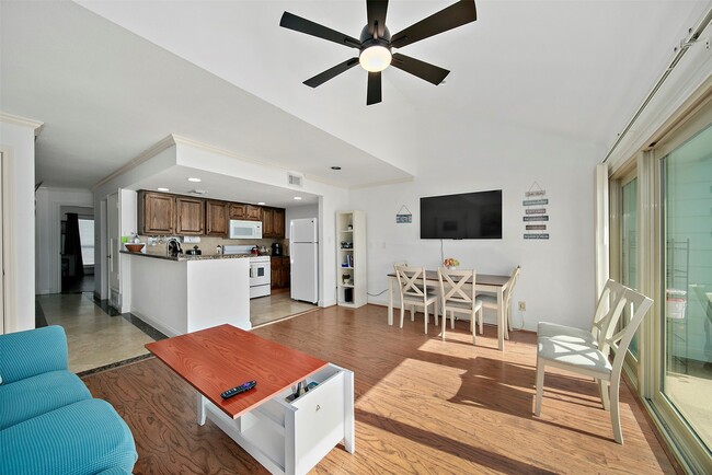 7041 Kingston Cove Ln Unit 255