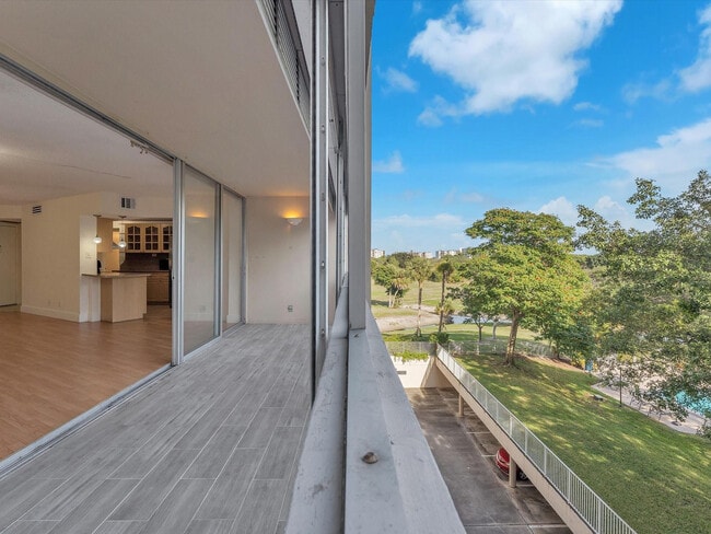 Building Photo - 6901 Environ Blvd Unit 4D