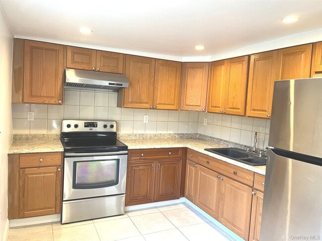 Photo - 185 Osborne Hill Rd Unit 2