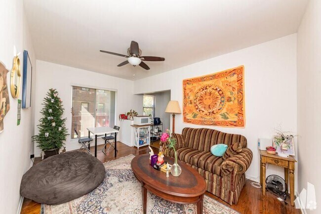 Building Photo - 2 bedroom in Chicago IL 60657 Unit 36-1A Rental