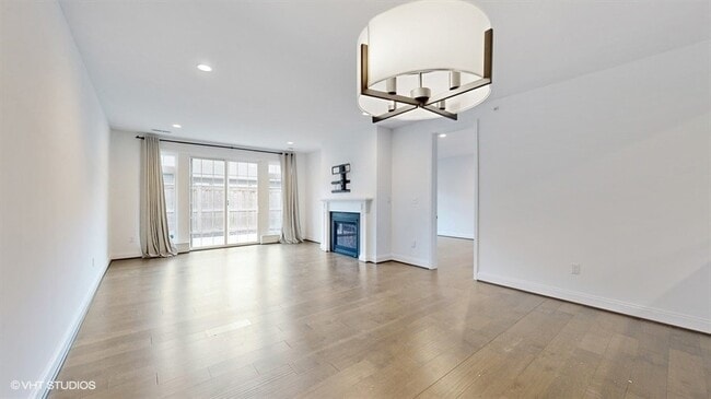 Photo - 515 Rodney Ln