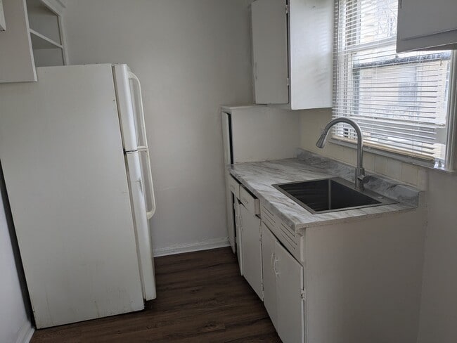 941 Merton Rd Unit 25