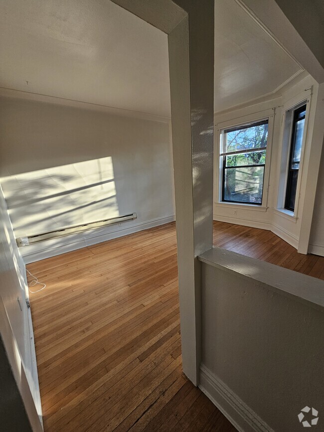 Building Photo - 848 W George St Unit 2905-3 Rental