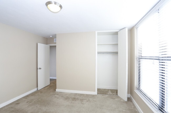 Walnut Tower Apartments