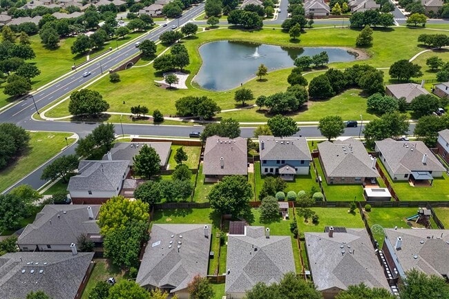 4489 Western Lake Dr