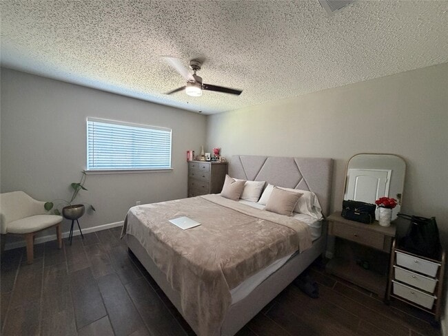 Photo - 4430 Hawk Meadow Dr