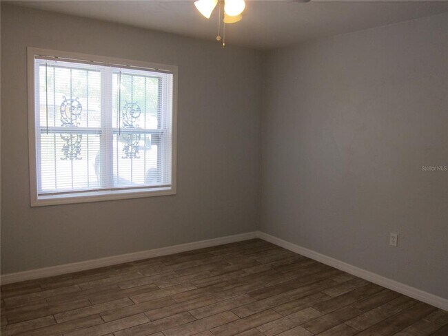 Photo - 812 NW 40 Ave