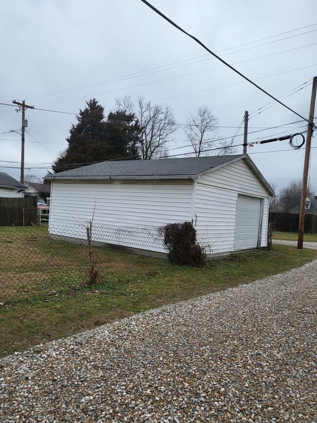 Photo - 2 Bed/1Bath house