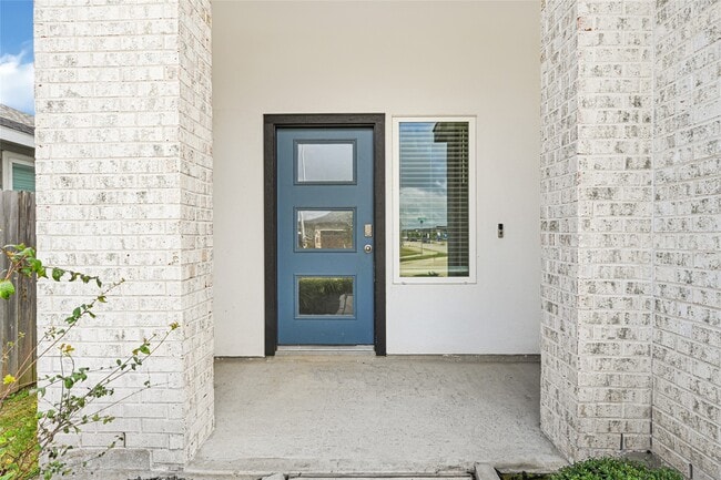 Photo - 12737 Ermine St