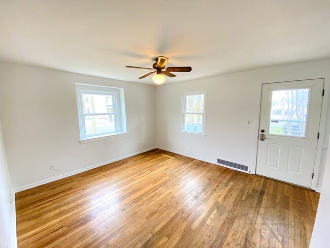 Photo - 58 Waddell Rd