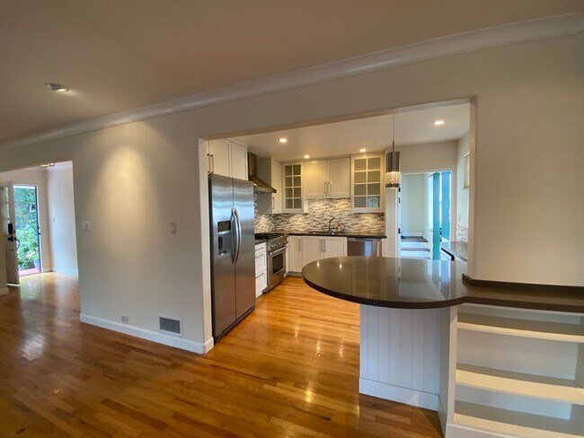 1035 Orilla Del Mar Dr Unidad B