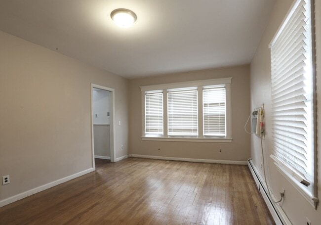 Photo - 189 Hawthorne Ave Unit 1st floor