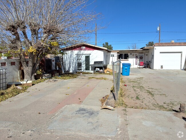 Building Photo - 10213 Hatchett Rd Rental